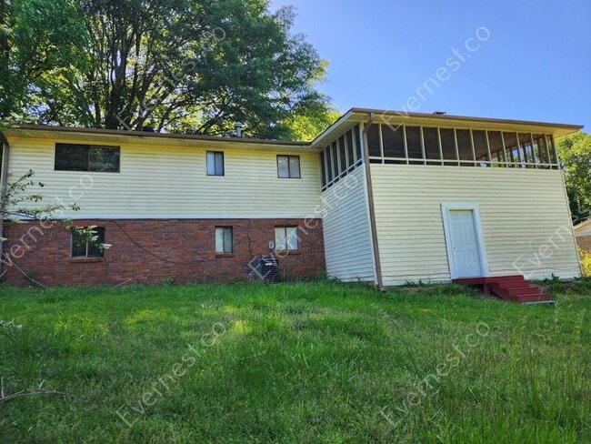 Building Photo - 1529 Winchester Trail