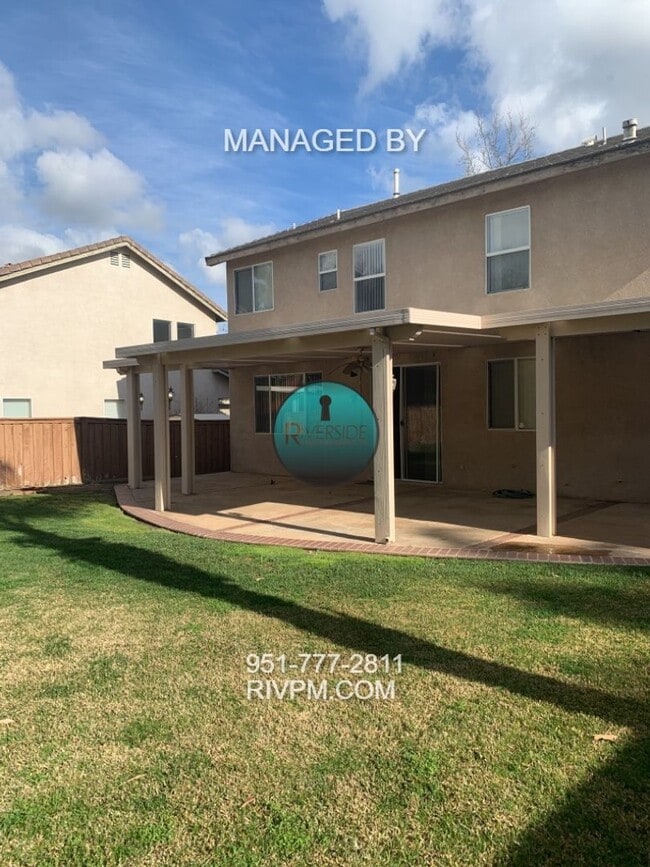 Building Photo - Highly Desirable Orangecrest Location!!!