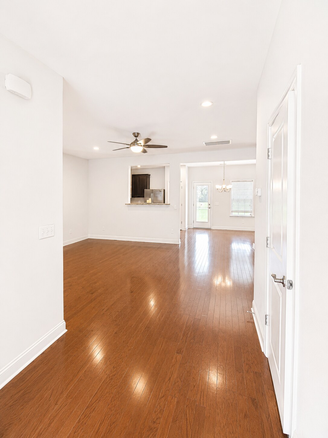 Building Photo - 1107 Bennington Dr
