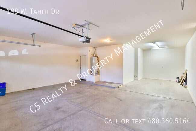 Building Photo - 198 W Tahiti Dr