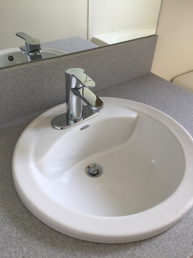 Building Photo - 1180 Reserve Way