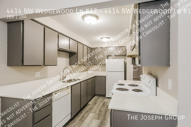 Building Photo - 4414 NW Wedgewood Ln