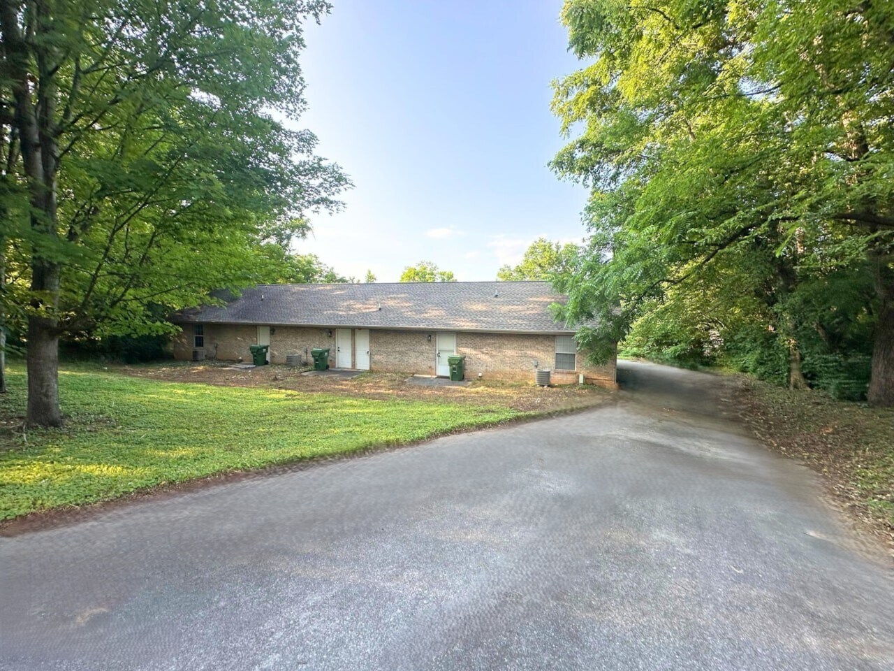 Back of building - 1132 Fielding Dr