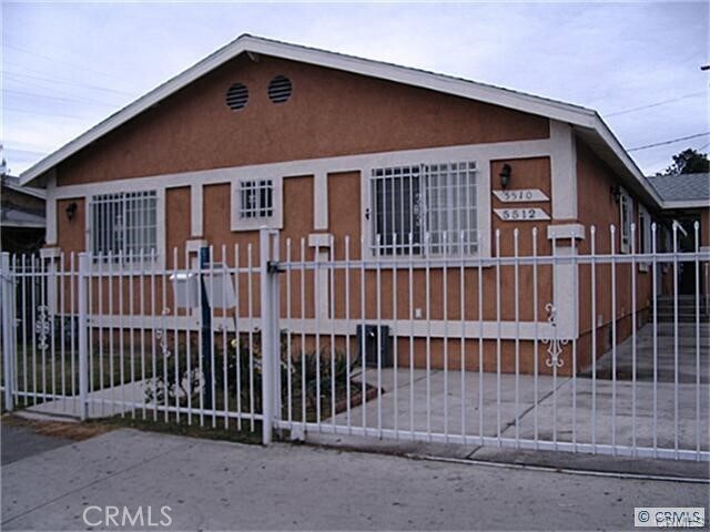 Primary Photo - 5510 Compton Ave