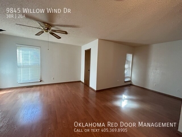 Building Photo - 9845 Willow Wind Dr