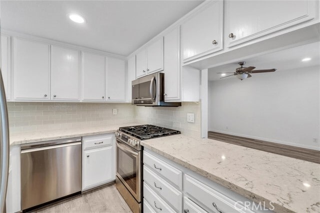 Building Photo - 1816 W Oceanfront