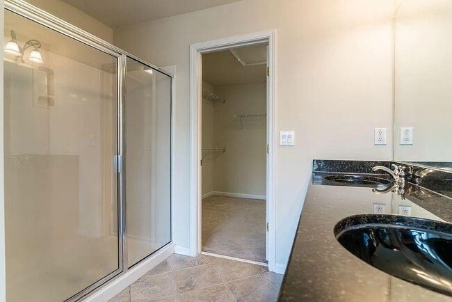 Building Photo - 6120 Joybrook Rd