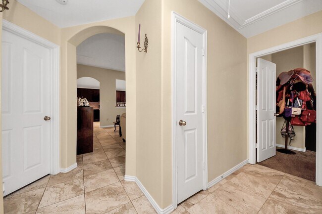 Building Photo - 3018 Wellington Pass Dr