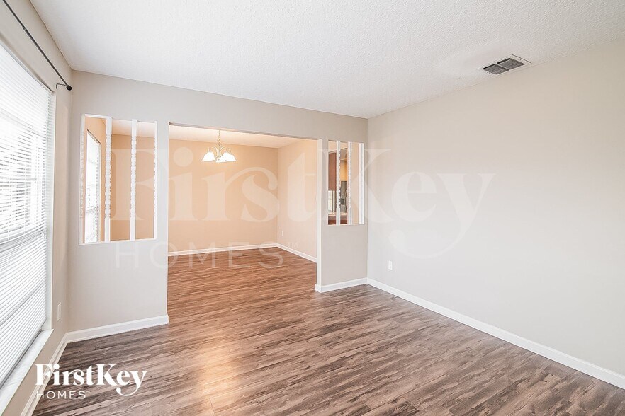 Building Photo - 1572 Sonoma Ct