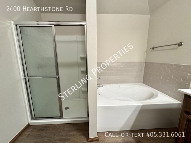Building Photo - 2400 Hearthstone Rd