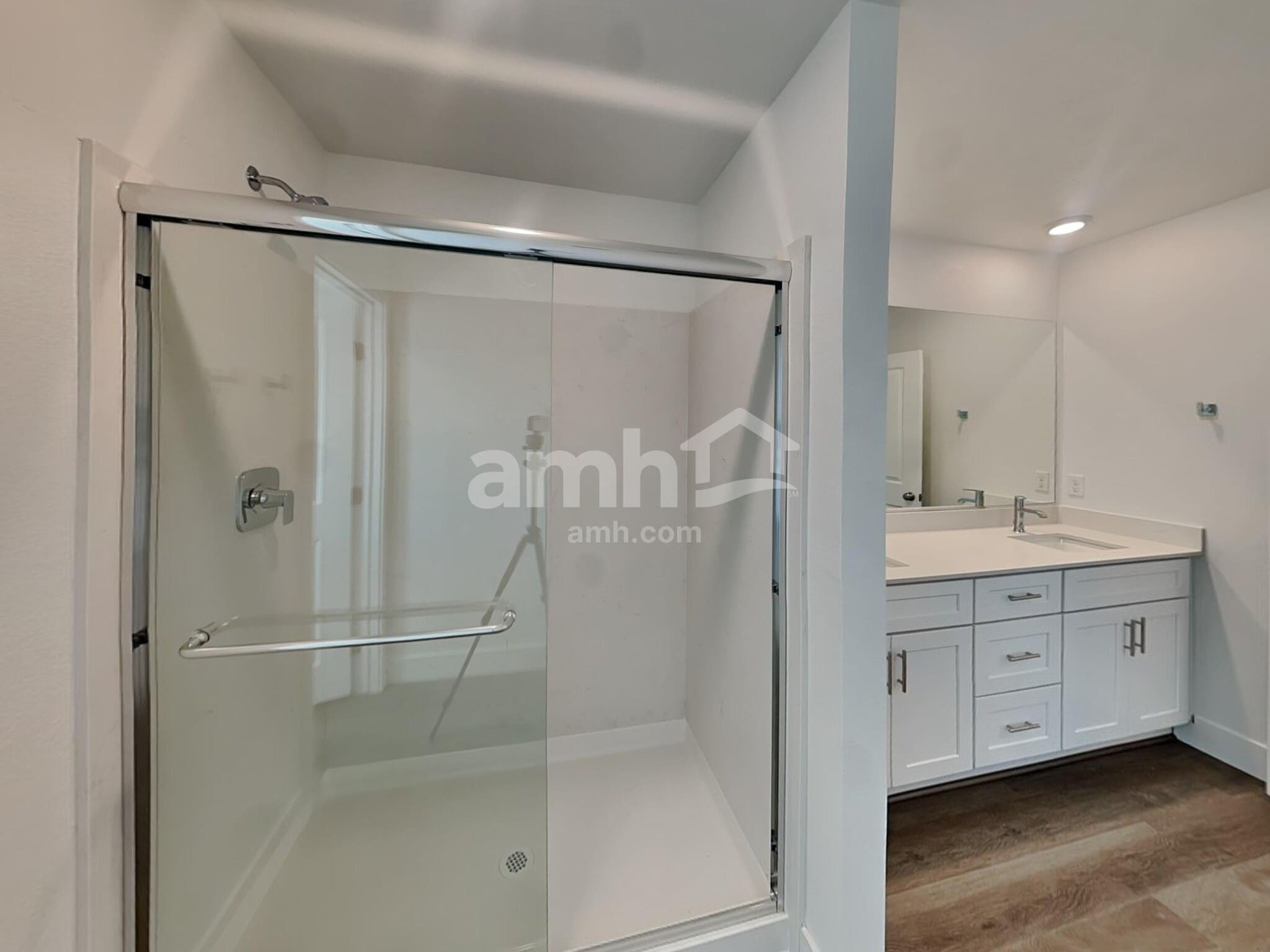 Building Photo - 10555 Lagaspi Dr