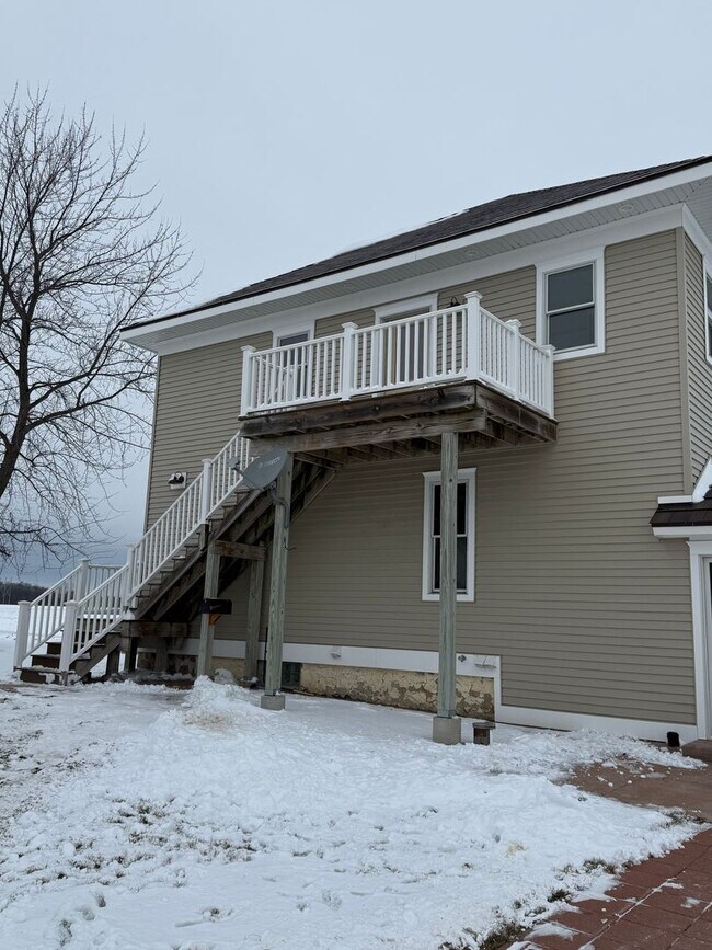 Building Photo - W3605 Stoney Brook Road