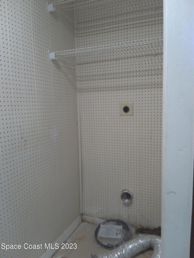 Building Photo - 3069 Sir Hamilton Cir