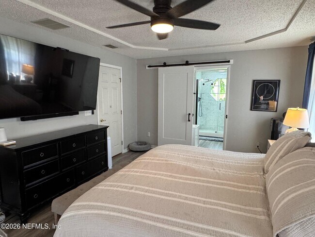 Building Photo - 1800 Castille Dr