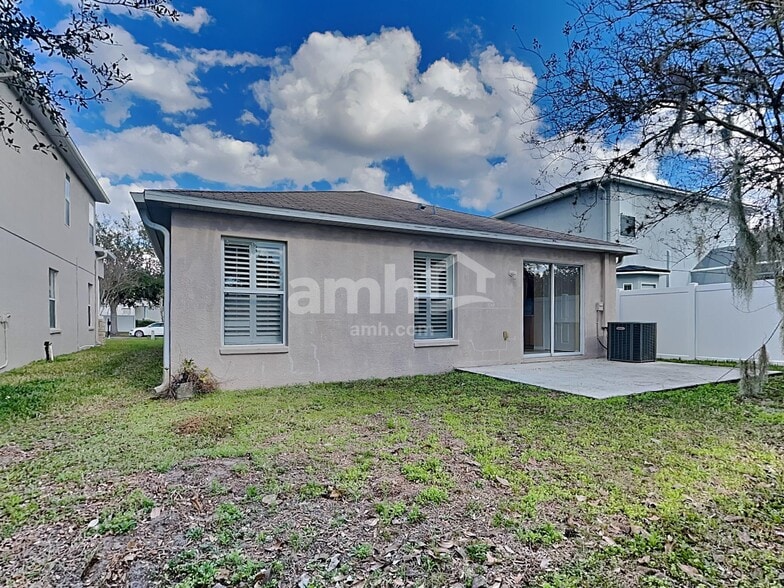 Building Photo - 10234 Perthshire Cir