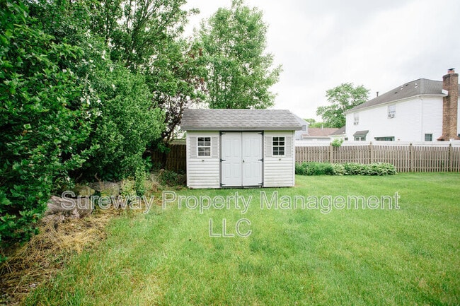 Building Photo - 50 Manchester Rd