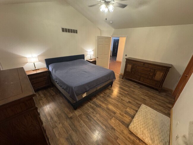 Building Photo - Great home!