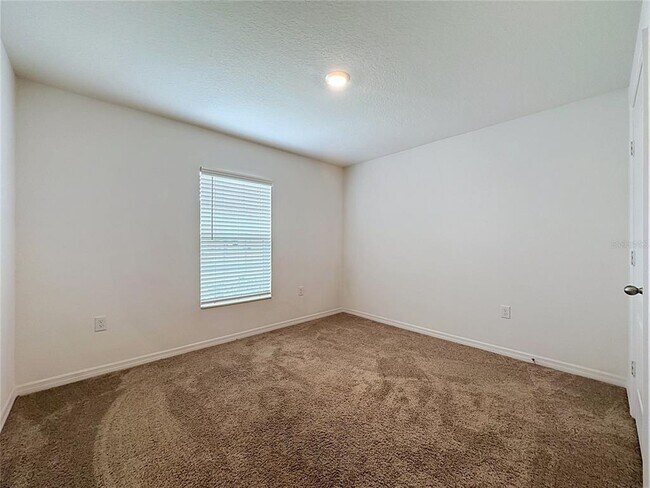 Building Photo - 1407 Hillsborough Way