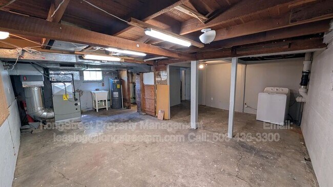 Building Photo - 622 NW 29th St