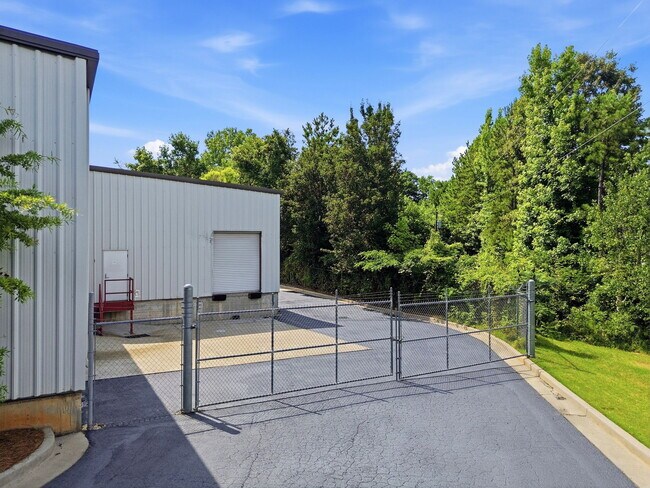 Building Photo - 1449 Field Park Cir NW