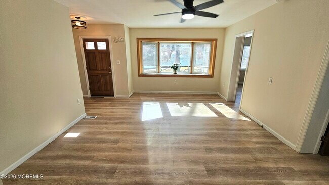 Building Photo - 12 Anderson Dr