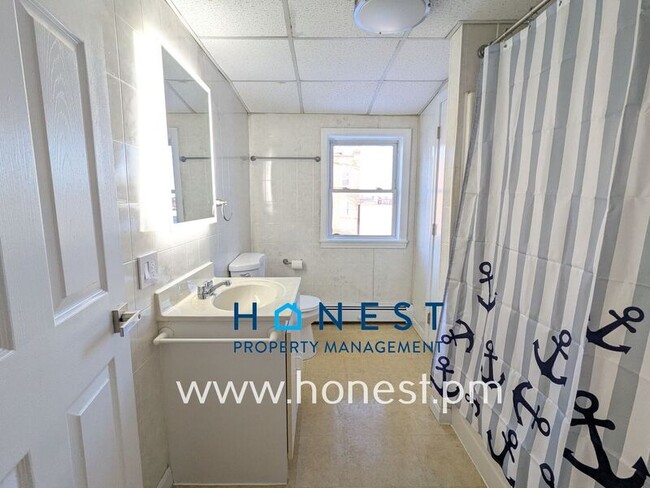 Building Photo - 83 Kennedy Memorial Dr