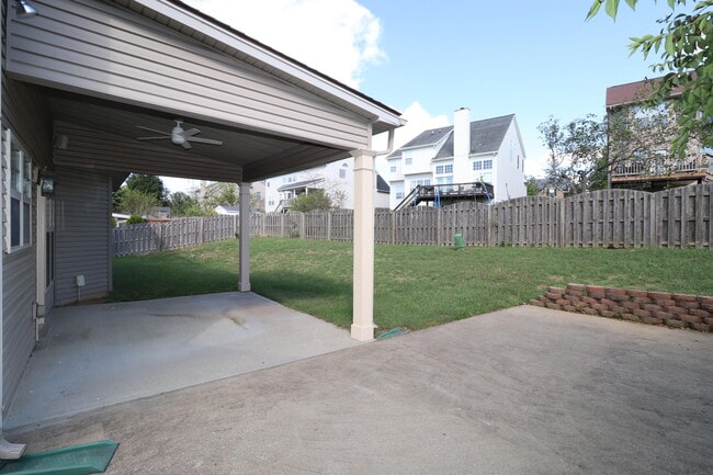 Building Photo - 417 Courchelle Dr