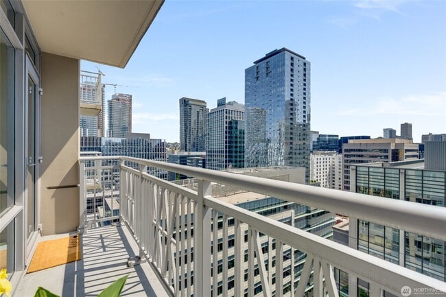 Building Photo - The Cosmopolitan
