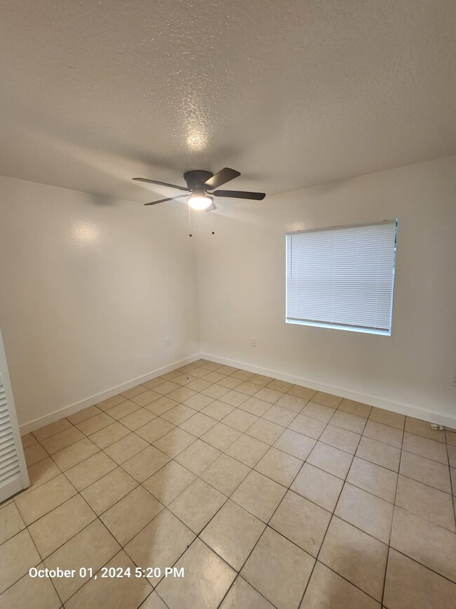 Building Photo - 615 Clearlake Rd