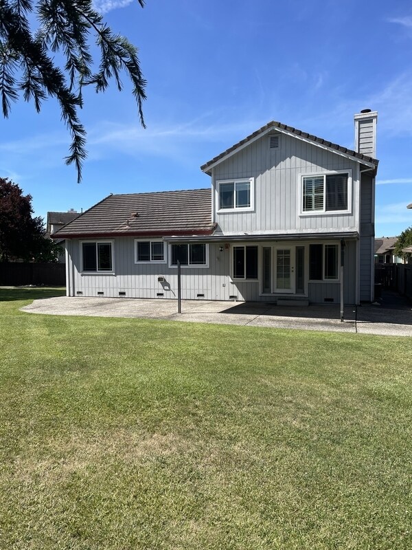 Building Photo - 7309 Roxanne Ln