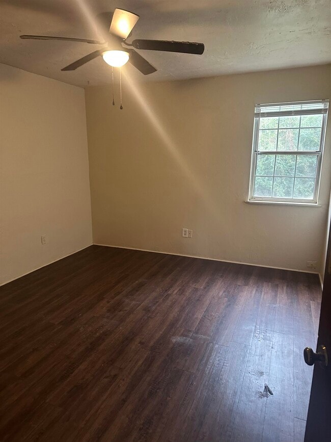 Building Photo - 2651 Chateau Ln