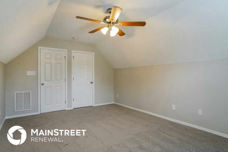 Building Photo - 5368 Thunderidge Drive