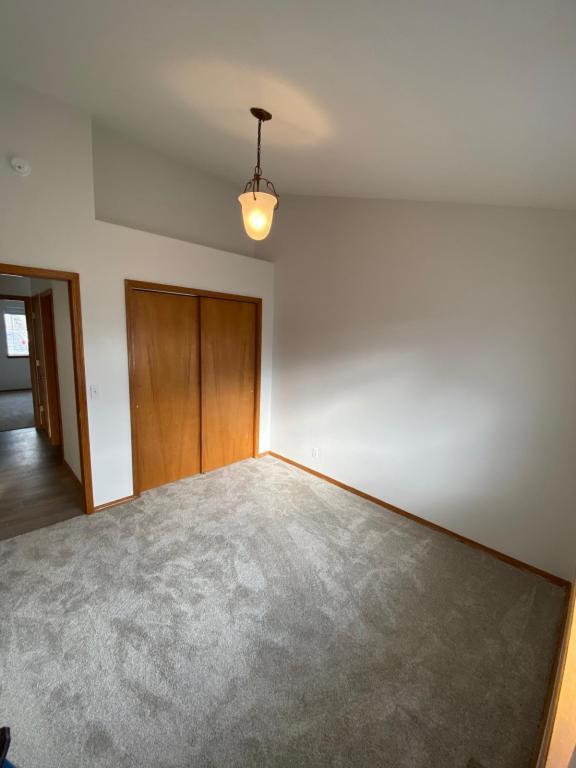 Building Photo - 856 N Doryport Ct