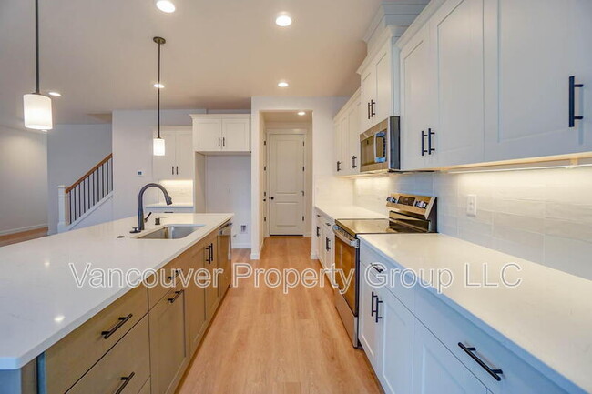 Building Photo - 1605 NE 180th Ave