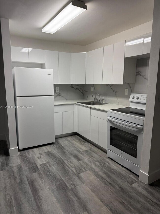 Building Photo - 15610 SW 80th St