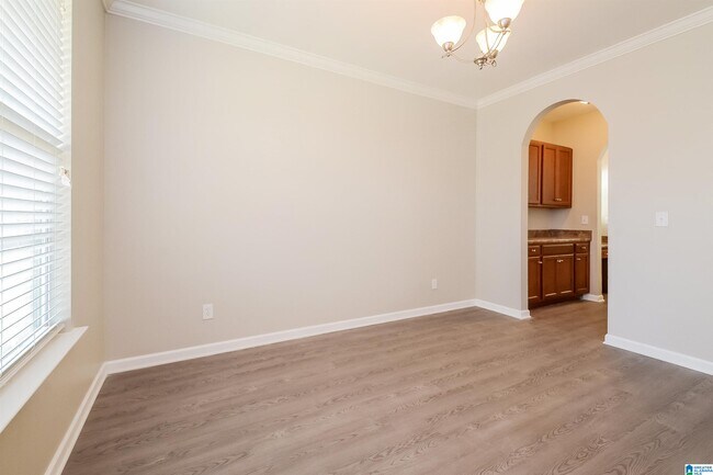 Building Photo - 5894 Ridgeline Dr