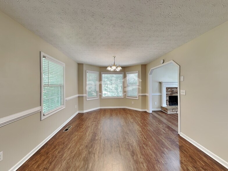 Building Photo - 114 Bridgewood Dr