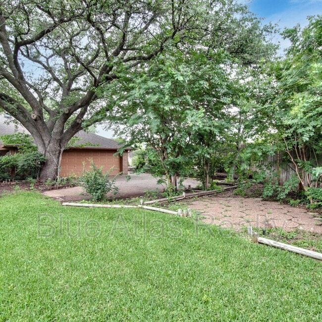 Building Photo - 5725 Ridgerock Ct