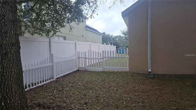 Building Photo - 317 E Blue Water Edge Dr