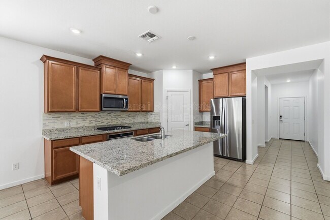 Building Photo - 13300 N 141st Ln