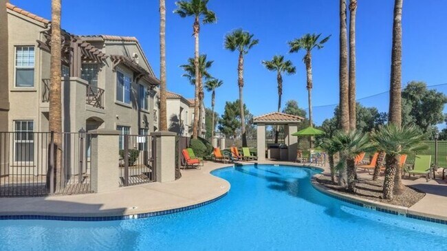 Building Photo - 125 S Alma School Rd