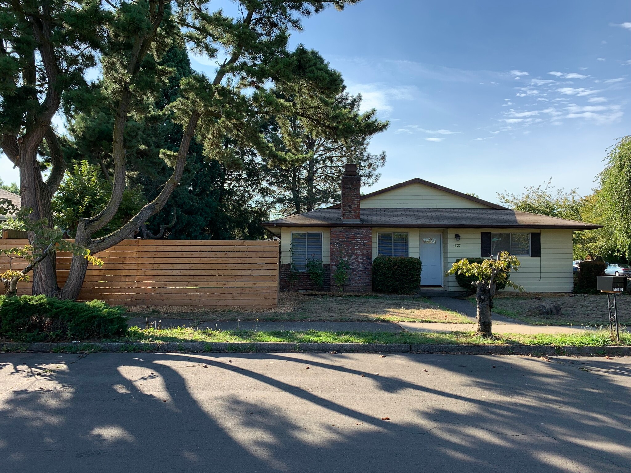 Building Photo - 4325 NE 130th Pl