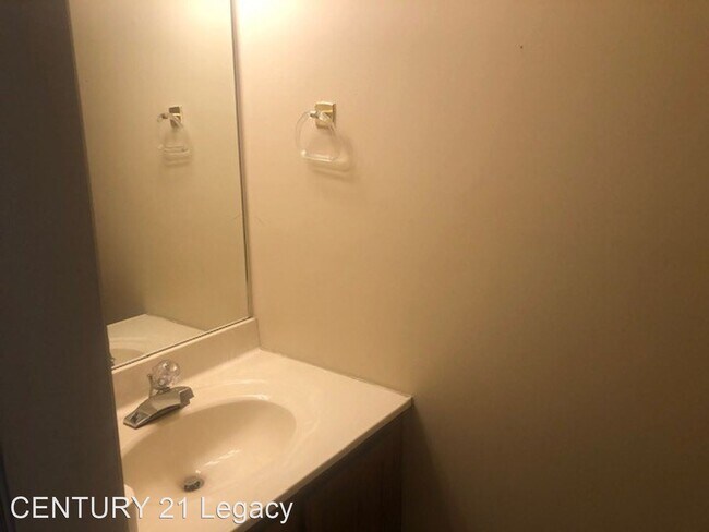 Building Photo - 3 br, 2.5 bath House - 10421 Ravenbrook Ln