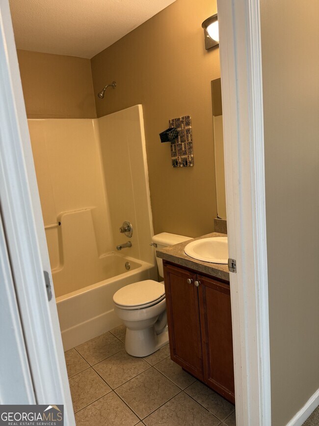 Building Photo - 235 Tower Commons Rd