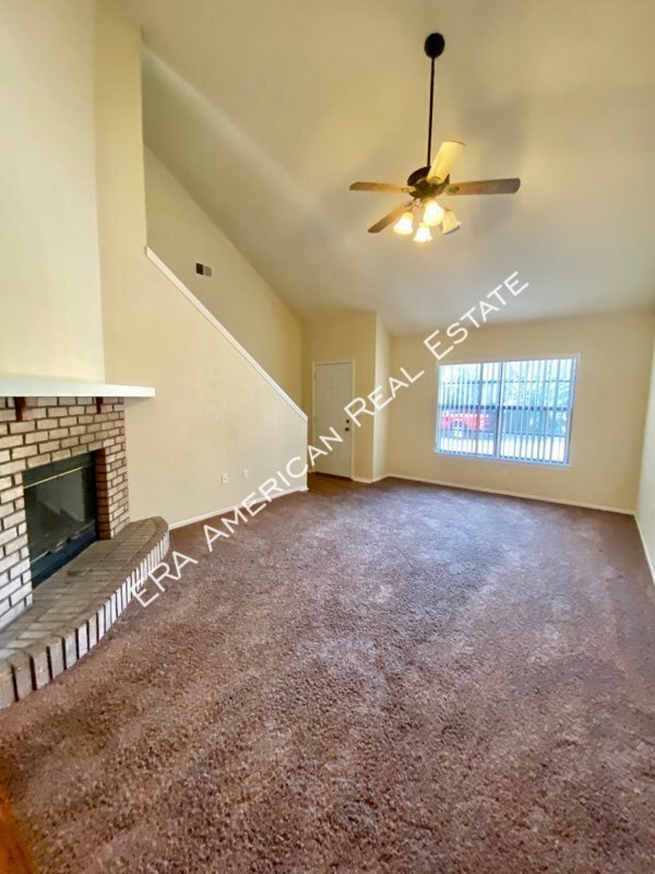 Primary Photo - 703 Valley Rd