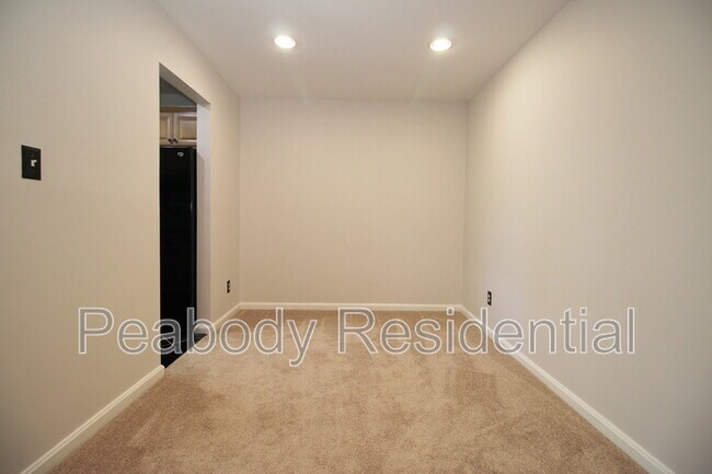 Building Photo - 2833 Kalmia Lee Ct
