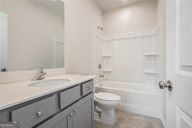 Building Photo - 3320 Reagan Way