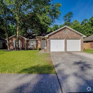 Building Photo - 22703 Tree House Ln