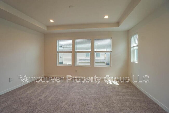 Building Photo - 1605 NE 180th Ave