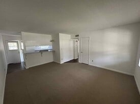 Building Photo - Cedar Trace Apartments